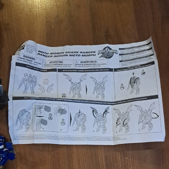 Power Ranger Action Figure Set - Red, Green, Blue, Black - Picture 6 of 12